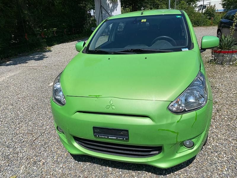 Gebraucht Mitsubishi Space Star Intense 80 PS (58 kW) 2014 Van / Kleinbus