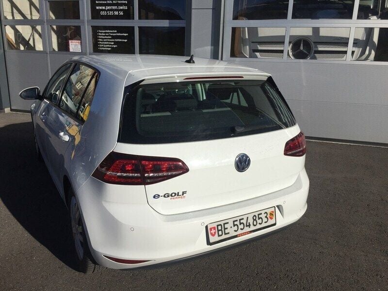 Gebraucht VW e-Golf 85 kW (116 PS) 2014 Kleinwagen