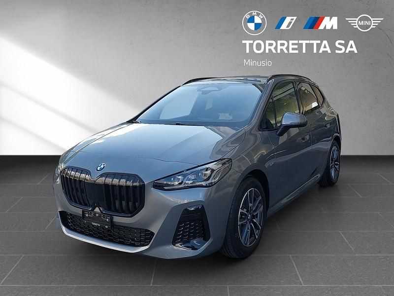 Gebraucht BMW 220 Active Tourer Comfort Edition 170 PS (125 kW) 2025 Grau Van / Kleinbus