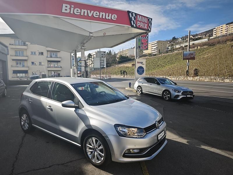 Gebraucht VW Polo Comfortline 90 PS (66 kW) 2015