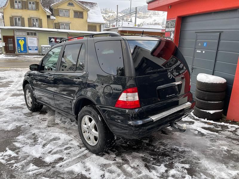 Gebraucht Mercedes ML400 250 PS (183 kW) 2003 SUV
