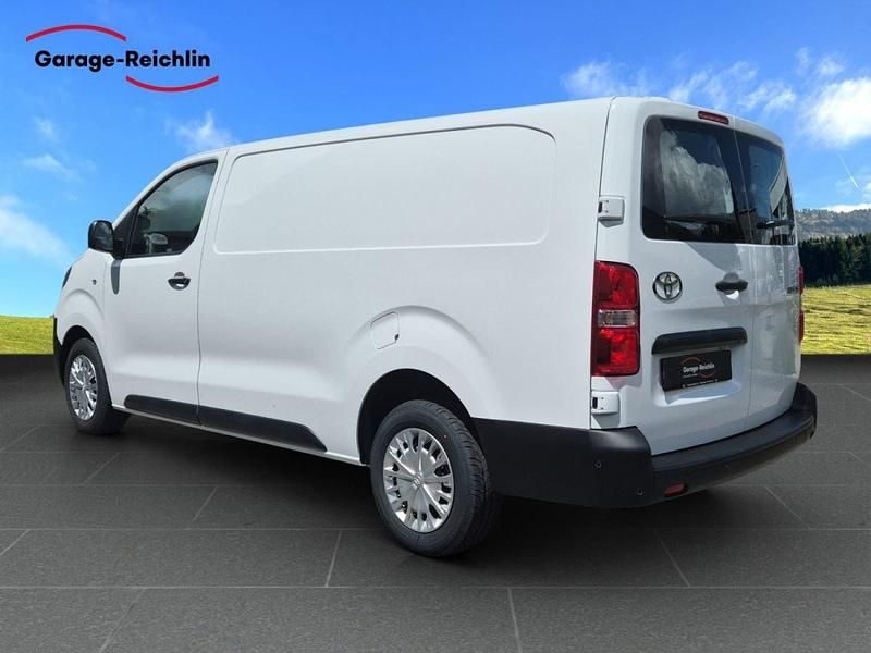 Gebraucht Toyota Proace Advance 144 PS (105 kW) 2024 Van / Kleinbus