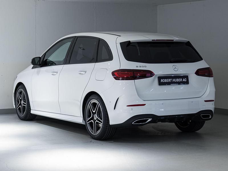 Gebraucht Mercedes B200 174 PS (127 kW) 2025 Van / Kleinbus