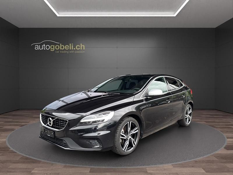 Gebraucht 2018 Volvo V40 R-Design Momentum Kombi | CHF 14’500 (Fairer Preis) - Bild 1/4
