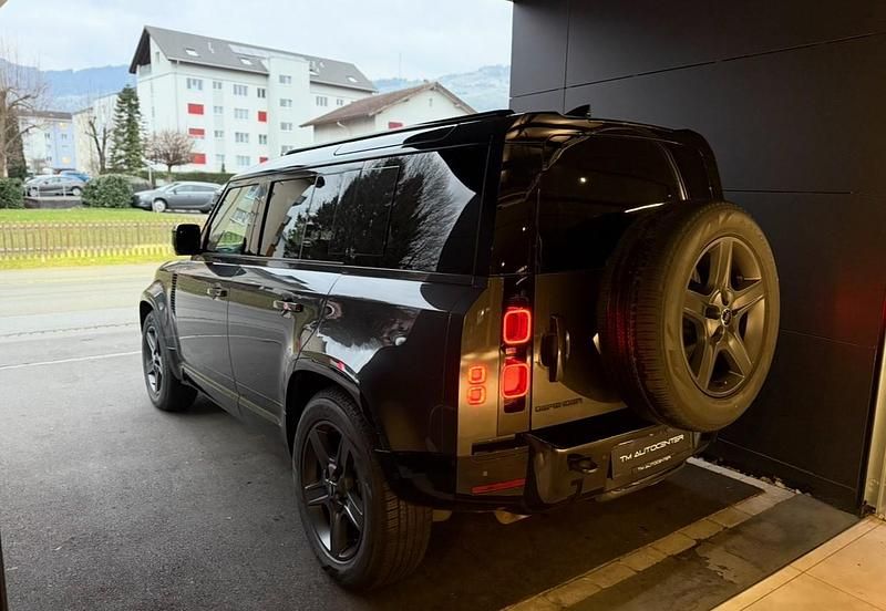 Gebraucht Land Rover Defender SE Dynamic 300 PS (220 kW) 2025 SUV