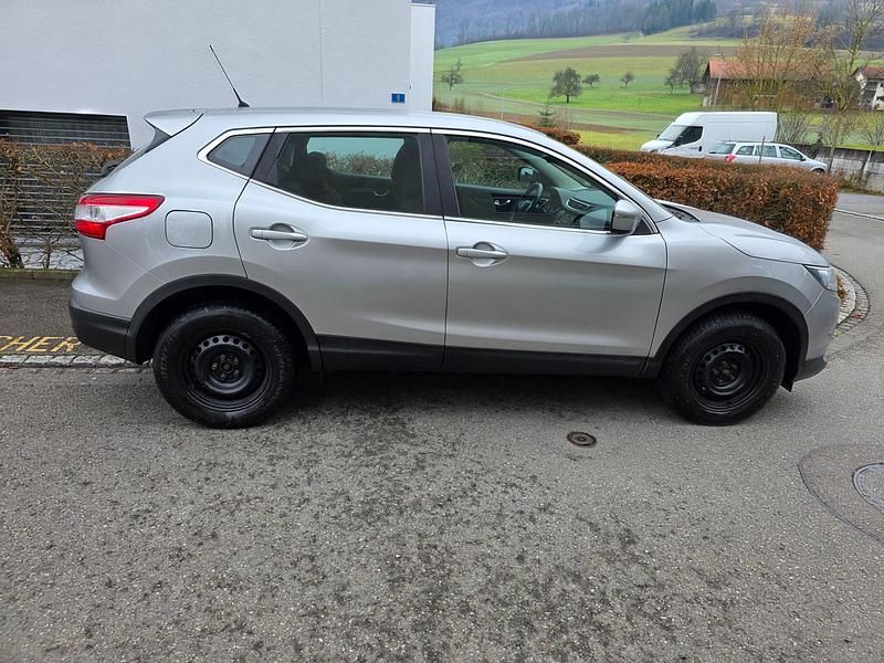 Gebraucht Nissan Qashqai Acenta 131 PS (96 kW) 2016 SUV