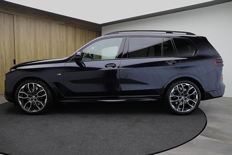 Gebraucht BMW X7 M Sport 351 PS (258 kW) 2024 SUV