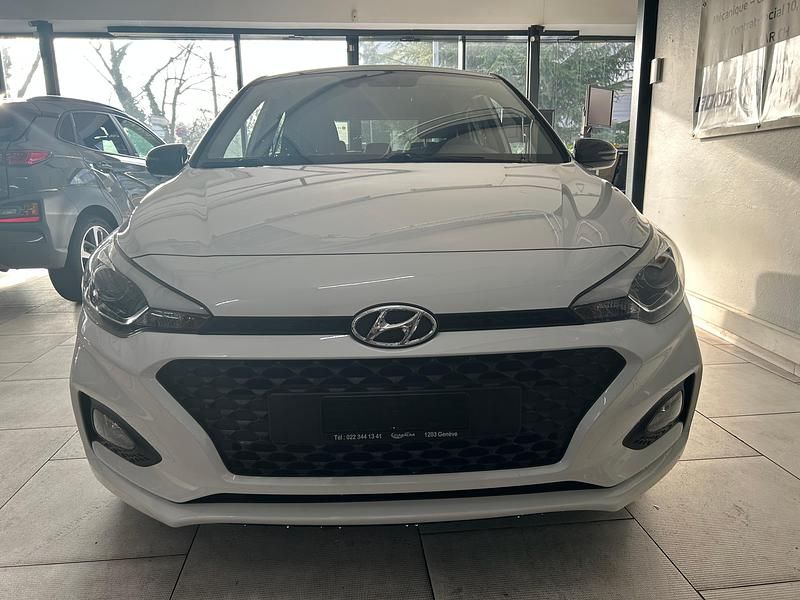 Gebraucht Hyundai i20 100 PS (73 kW) 2020 Kleinwagen
