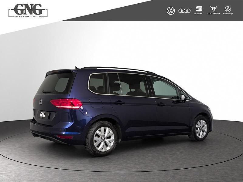 Gebraucht VW Touran Comfortline 150 PS (110 kW) 2021 Blau Van / Kleinbus