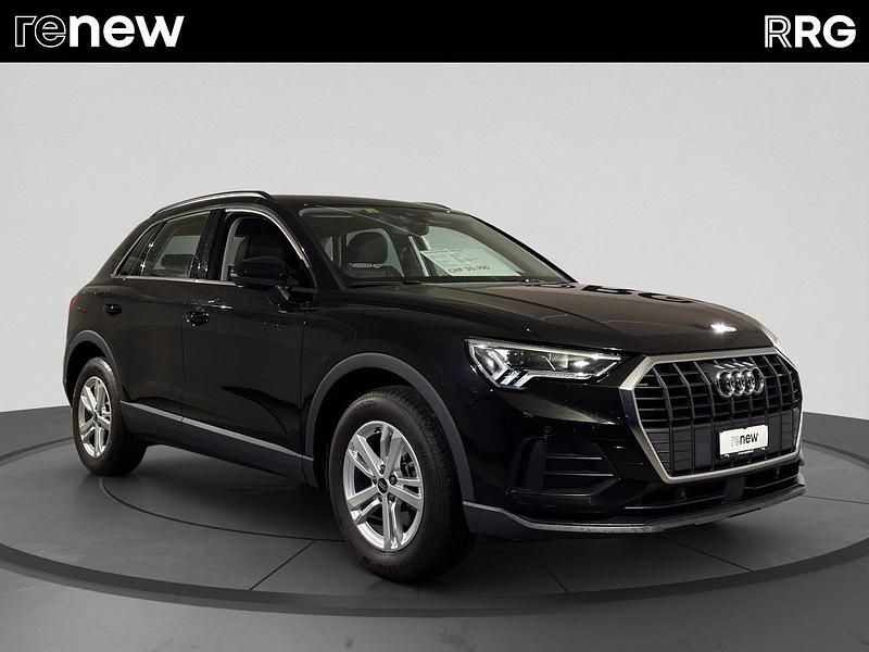 Gebraucht Audi Q3 Attraction 150 PS (110 kW) 2022 Schwarz SUV