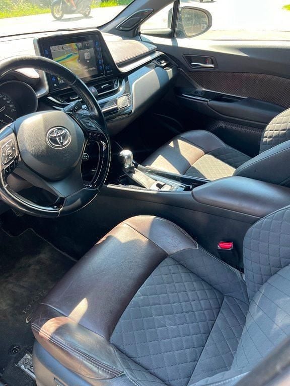 Gebraucht Toyota C-HR Premium 130 PS (95 kW) 2018 SUV
