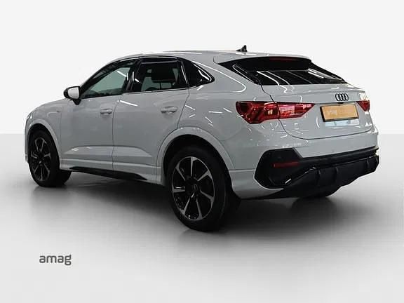 Gebraucht Audi Q3 Sportback Attraction 150 PS (110 kW) 2022 Gletscherweiss metallic SUV