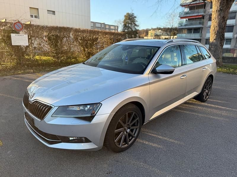 Gebraucht Skoda Superb SportLine 190 PS (139 kW) 2017 Kombi