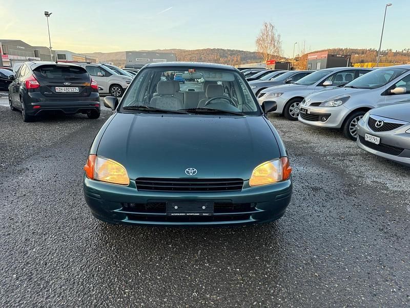 Gebraucht Toyota Starlet 75 PS (55 kW) 1999 Kleinwagen