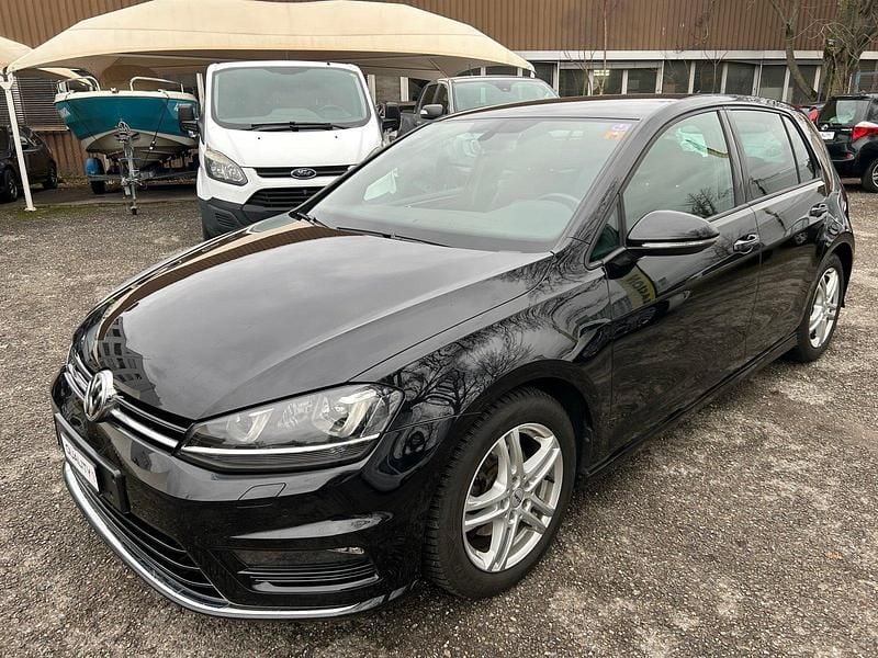 Gebraucht 2016 VW Golf VII Highline Limousine | CHF 16’900 (Etwas zu teuer) - Bild 1/4