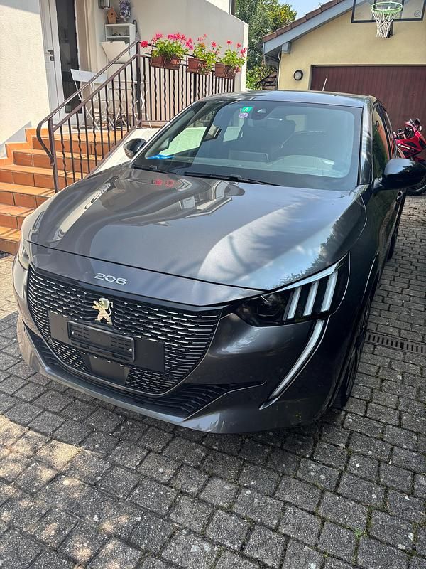 Gebraucht 2020 Peugeot 208 GT-line Kleinwagen | CHF 15’800 (Guter Preis) - Bild 1/4