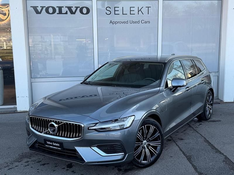 Gebraucht Volvo V60 Inscription 341 PS (250 kW) 2021 Kombi