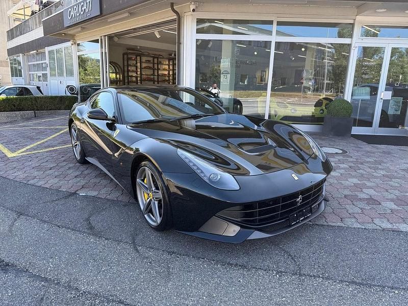 Gebraucht Ferrari F12 736 PS (541 kW) 2013 Coupé