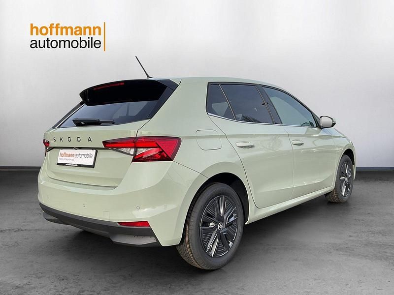 Neu Skoda Fabia Dynamic 116 PS (85 kW) 2026 Grün Limousine