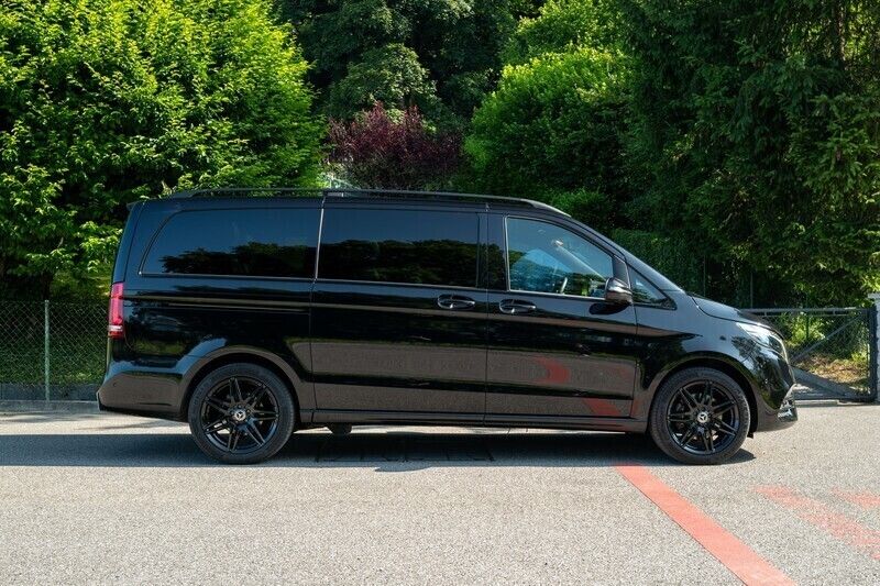 Gebraucht Mercedes V300 Exclusive 239 PS (175 kW) 2023 Van / Kleinbus