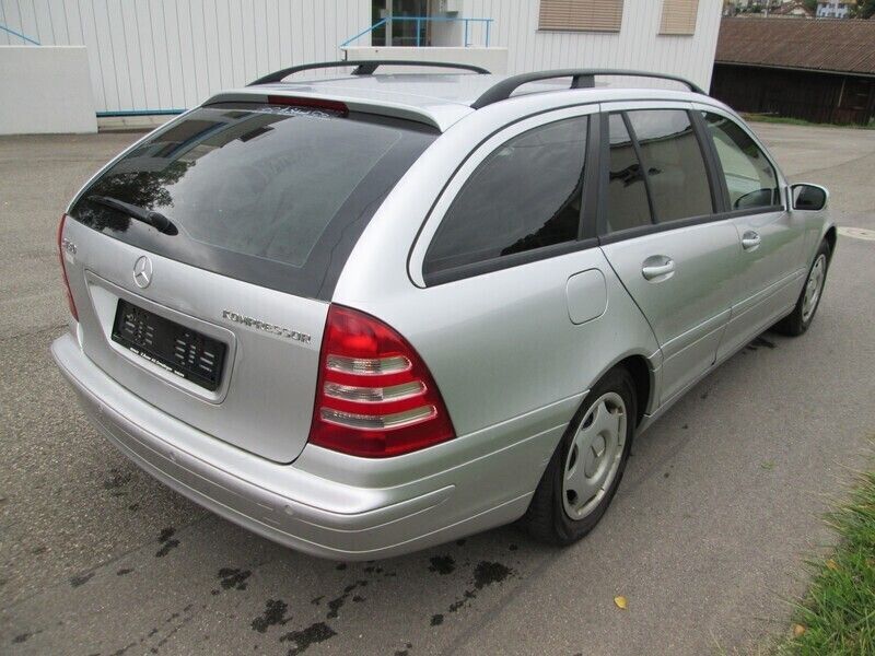 Gebraucht Mercedes C180 Classic 143 PS (105 kW) 2003