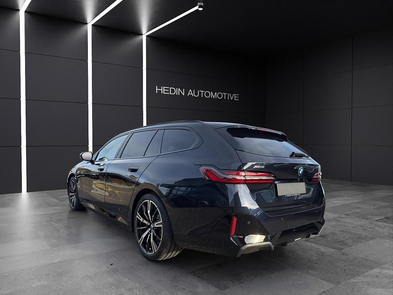 Neu BMW 550e Comfort Edition 489 PS (359 kW) 2025 Schwarz Kombi