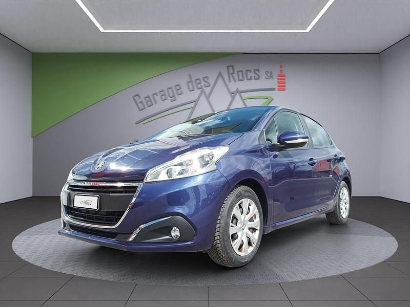 Blau Gebraucht 2015 Peugeot 208 Active Kleinwagen | CHF 8’600 (Fairer Preis) - Bild 1/4
