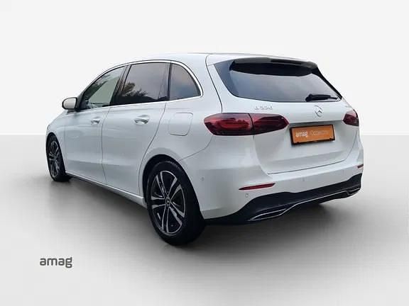 Gebraucht Mercedes B220 190 PS (139 kW) 2023 Blanc Van / Kleinbus