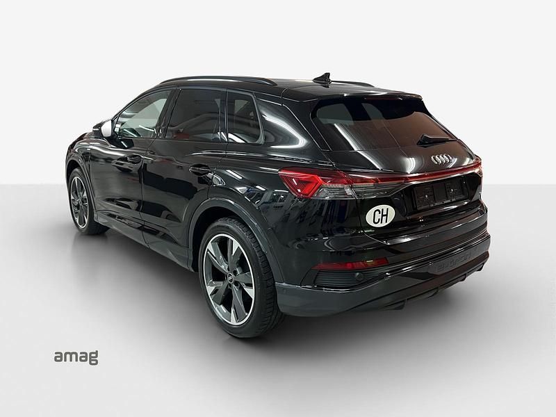 Gebraucht Audi Q4 e-tron S-Line 250 kW (340 PS) 2024 Mythosschwarz metallic SUV