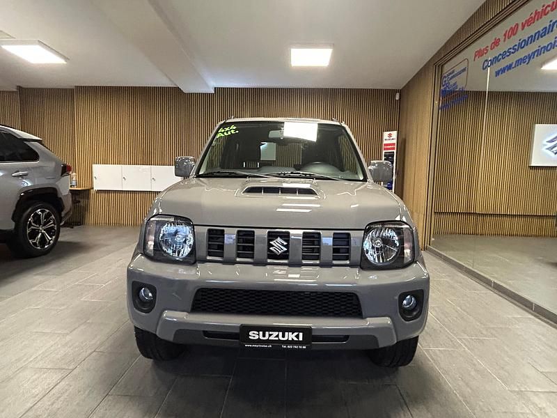 Gebraucht Suzuki Jimny 85 PS (62 kW) 2017 Grau SUV