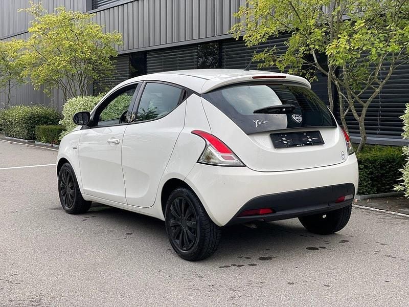 Gebraucht Lancia Ypsilon 85 PS (62 kW) 2015 Kleinwagen