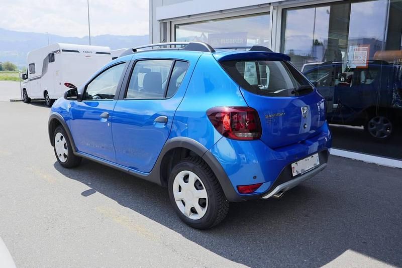 Gebraucht Dacia Sandero Stepway 90 PS (66 kW) 2017 Blau Limousine