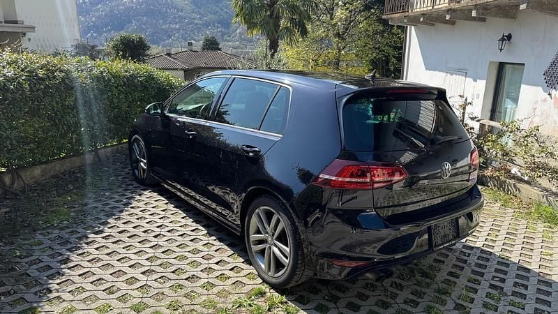 Gebraucht VW Golf VII Allstar 125 PS (91 kW) 2016