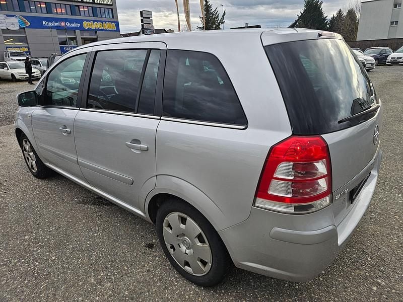 Gebraucht Opel Zafira Edition 150 PS (110 kW) 2010 Van / Kleinbus