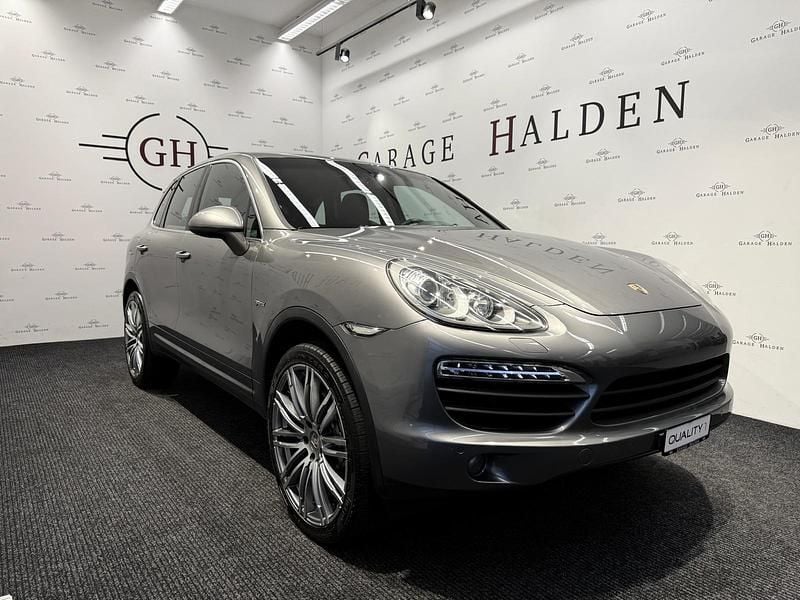 Grau Gebraucht 2012 Porsche Cayenne SUV | CHF 21’900 - Bild 1/4