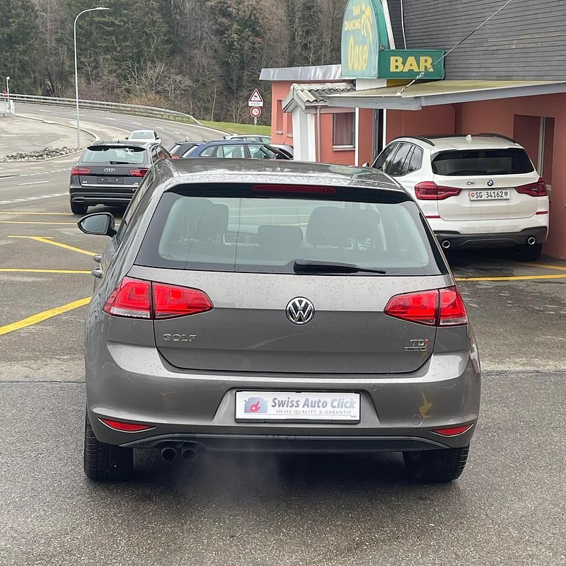 Gebraucht VW Golf VII Trendline 105 PS (77 kW) 2013