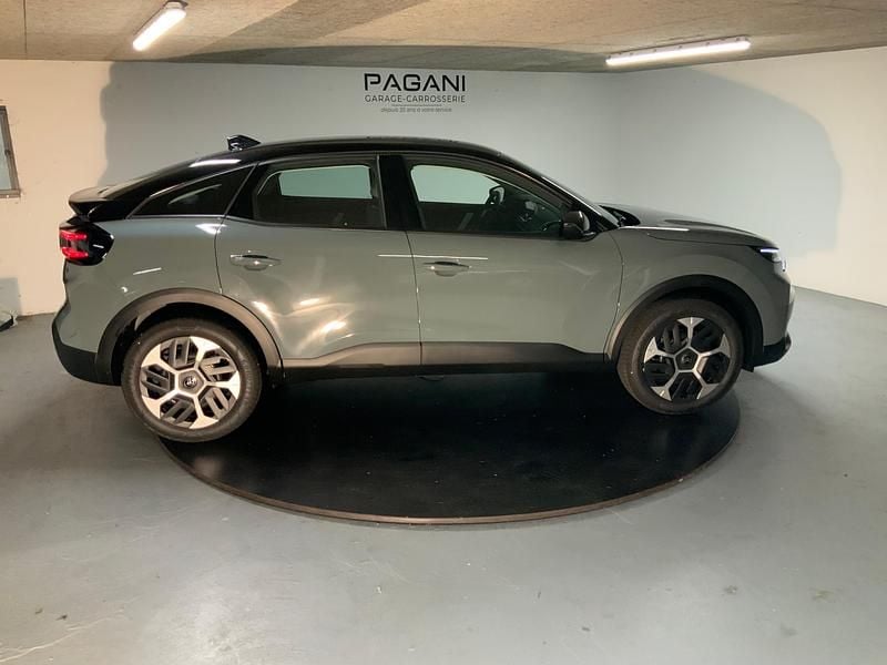 Neu Citroën C4 Tonic 145 PS (106 kW) 2025 Grün Limousine