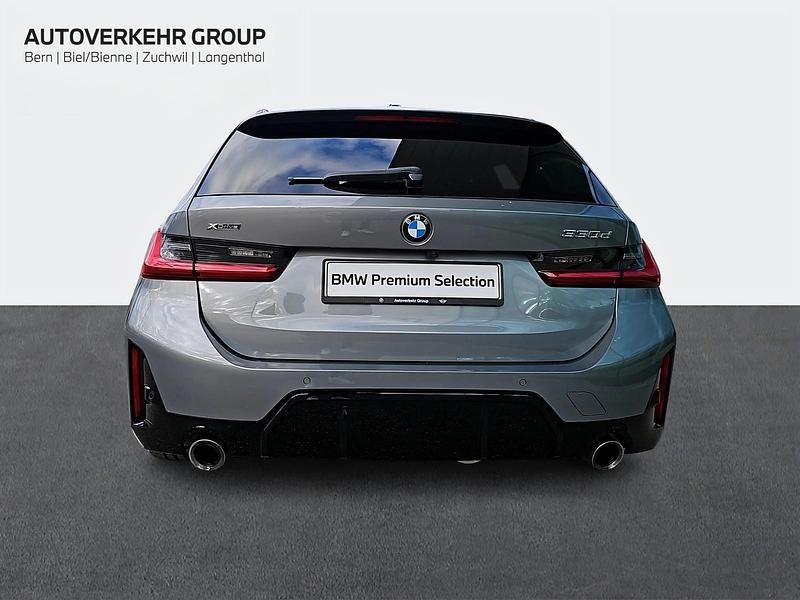 Gebraucht BMW 330 M Sport 285 PS (209 kW) 2024 Kombi