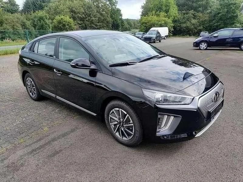 Schwarz mét. Gebraucht 2025 Hyundai Ioniq Kleinwagen | CHF 29’790 - Bild 1/4