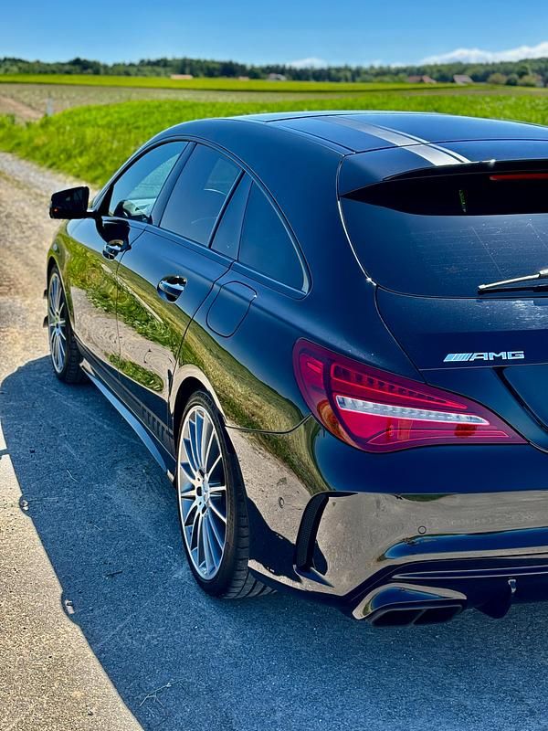 Gebraucht Mercedes CLA45 AMG Shooting Brake AMG 381 PS (280 kW) 2017 Kombi