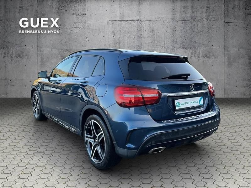Gebraucht Mercedes GLA250 AMG line 211 PS (155 kW) 2019 SUV