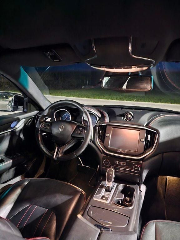 Gebraucht Maserati Ghibli 411 PS (302 kW) 2016 Limousine