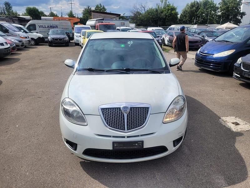 Gebraucht Lancia Ypsilon 78 PS (57 kW) 2009 Kleinwagen