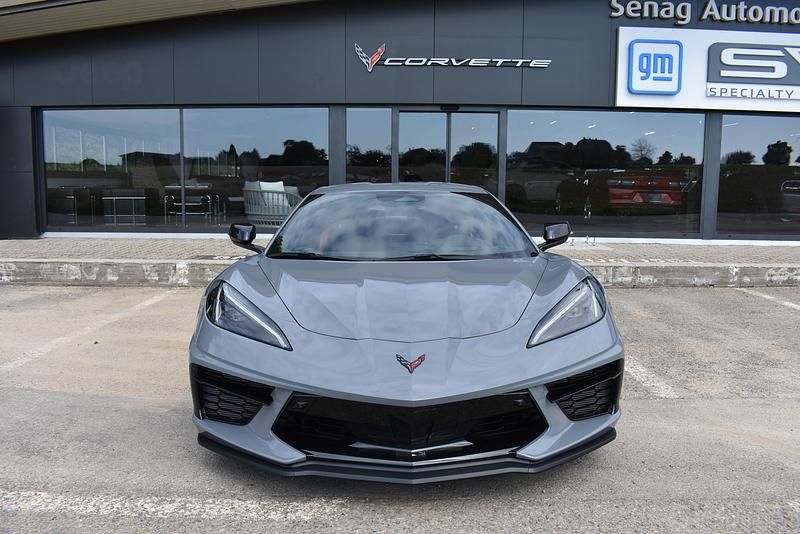 Neu Chevrolet Corvette Stingray 482 PS (354 kW) 2025 Grau Coupé