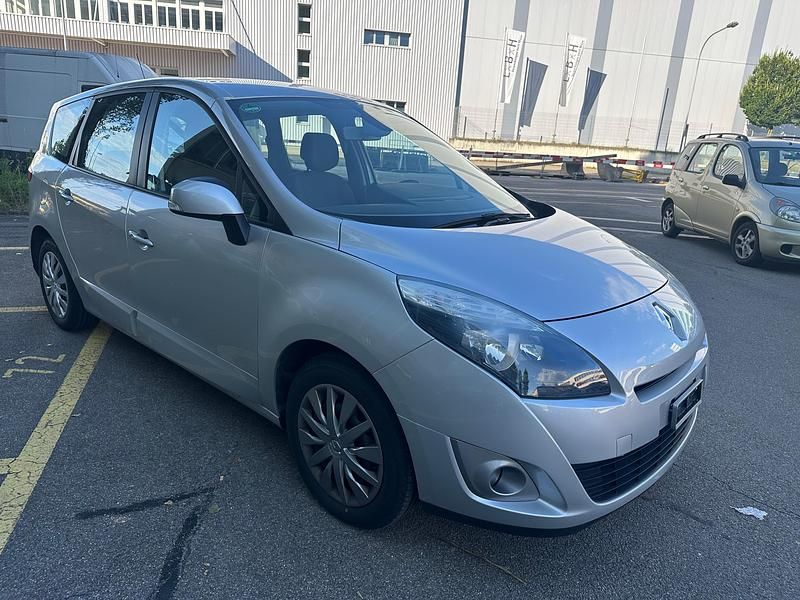 Gebraucht Renault Scénic III Bose Edition 110 PS (80 kW) 2011 Van / Kleinbus