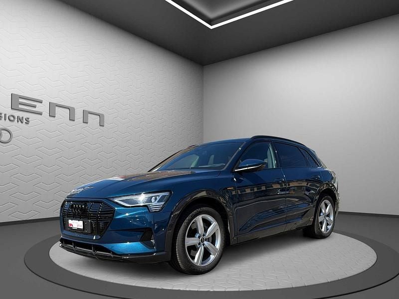 Blau Gebraucht 2022 Audi e-tron Advanced SUV | CHF 33’900 (Superpreis) - Bild 1/4