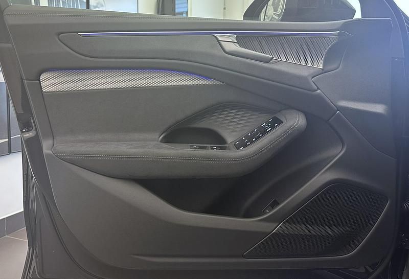 Neu Audi A6 Advanced 367 PS (269 kW) 2025 Braun Kombi