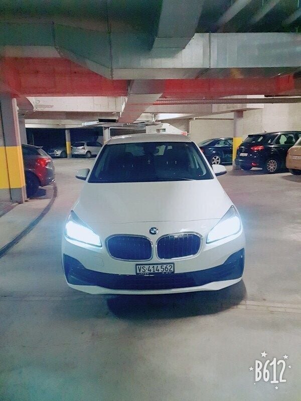 Gebraucht BMW 218 Gran Tourer Sport Line 150 PS (110 kW) 2019 Van / Kleinbus