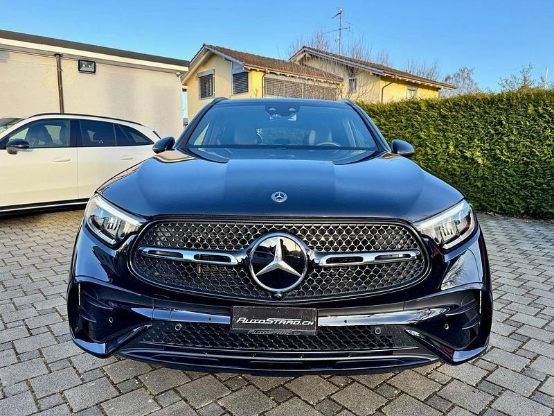 Gebraucht Mercedes GLC220 AMG line 197 PS (144 kW) 2023 SUV