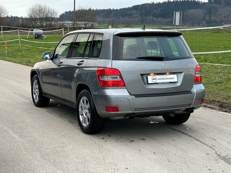 Gebraucht Mercedes GLK250 204 PS (150 kW) 2011 SUV